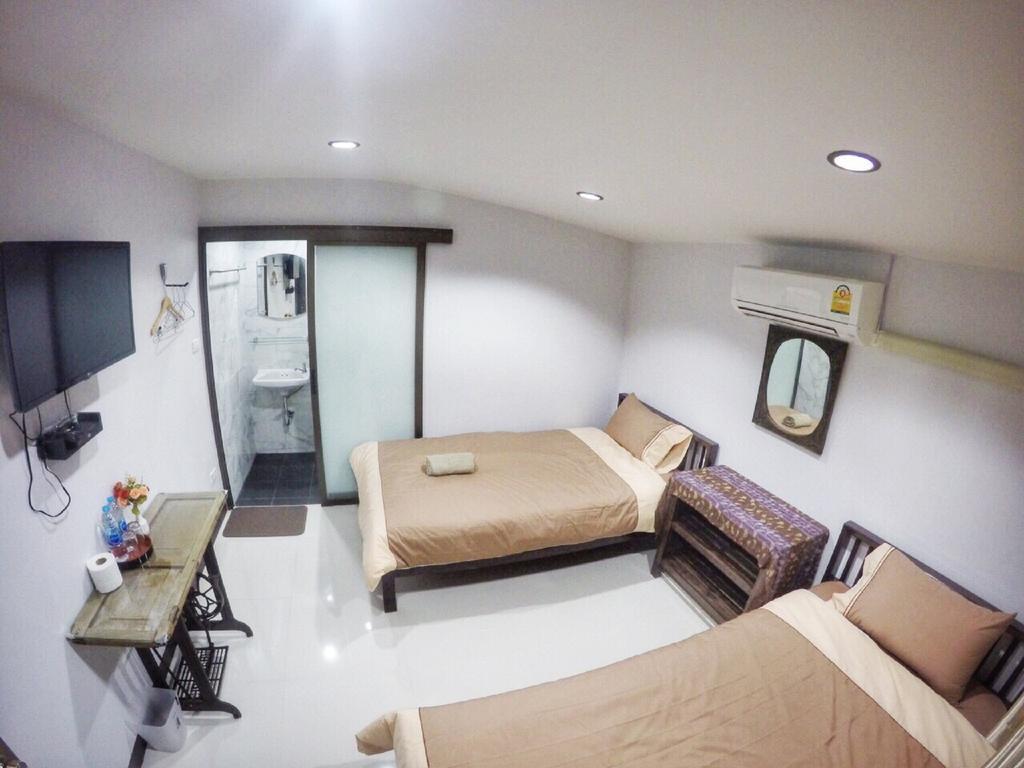 Baan Bunyat Hotel Chiang Mai Buitenkant foto