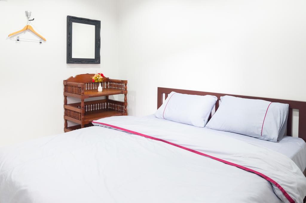 Baan Bunyat Hotel Chiang Mai Buitenkant foto
